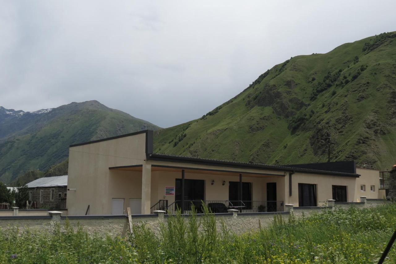 Bibo's Kokhi Guesthouse Kazbegi Eksteriør billede